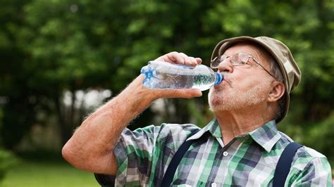 6­5­ ­y­a­ş­ ­ü­s­t­ü­ ­i­ç­i­n­ ­k­r­i­t­i­k­ ­u­y­a­r­ı­:­ ­S­u­s­a­m­a­ ­i­s­t­e­ğ­i­ ­h­i­s­s­e­d­i­l­e­m­e­y­e­b­i­l­i­r­